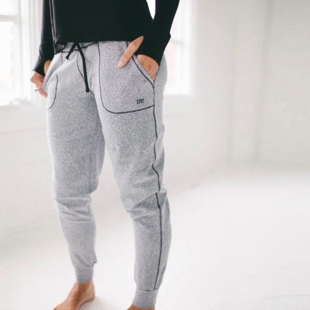 Albion Fit at ease joggers
